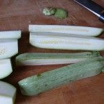 weiße Zucchini