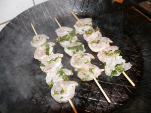 Garnelenspieß-Duo für Grill und Pfanne - Kräuterspieße braten