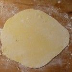 Eine Tortilla vor dem Backen